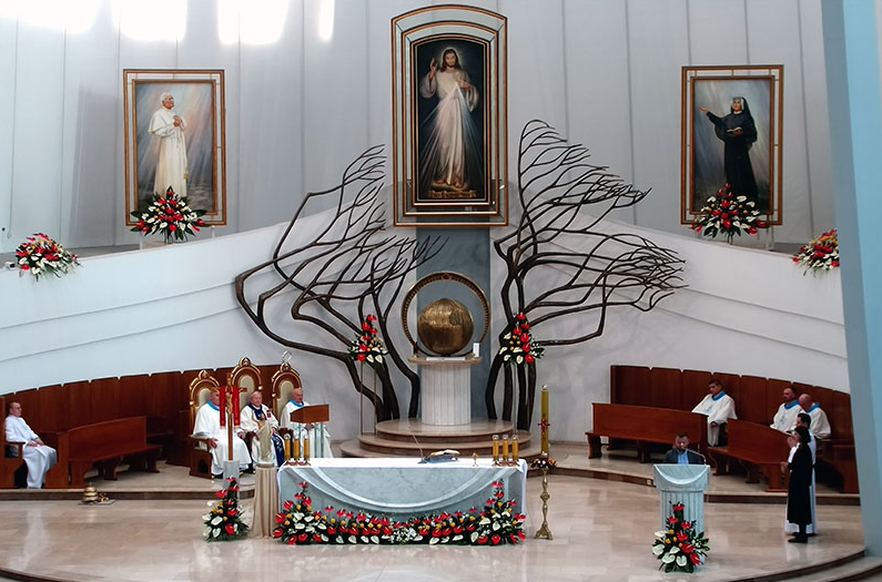 Diecezjalne obchody Dnia Świętości Życia w Sanktuarium Bożego Miłosierdzia w Łagiewnikach